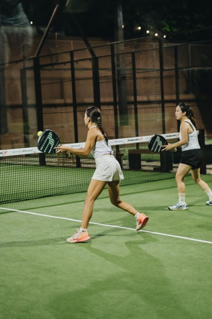 Padel, Perpaduan Tenis dan Squash yang Mengguncang Dunia Olahraga