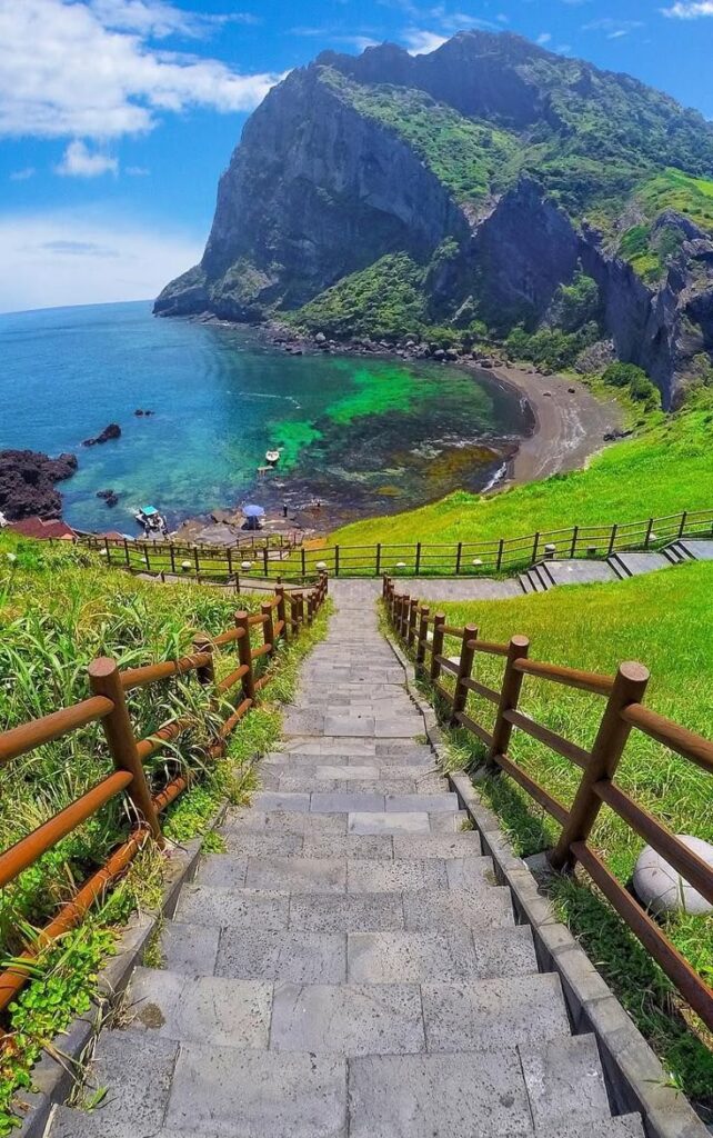 Jeju Island Menjadi Daya Tarik Wisata Alam Favorit di Korea Selatan